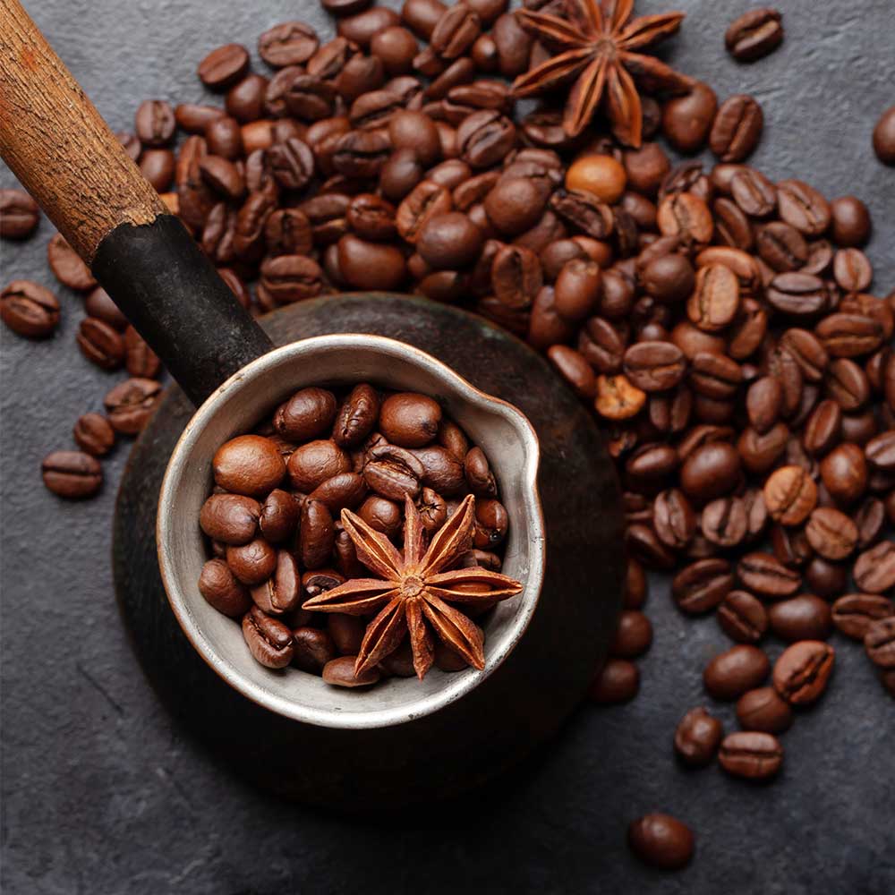 Inicio 7 roasted coffee beans in turkish jezve 8UGZBB6